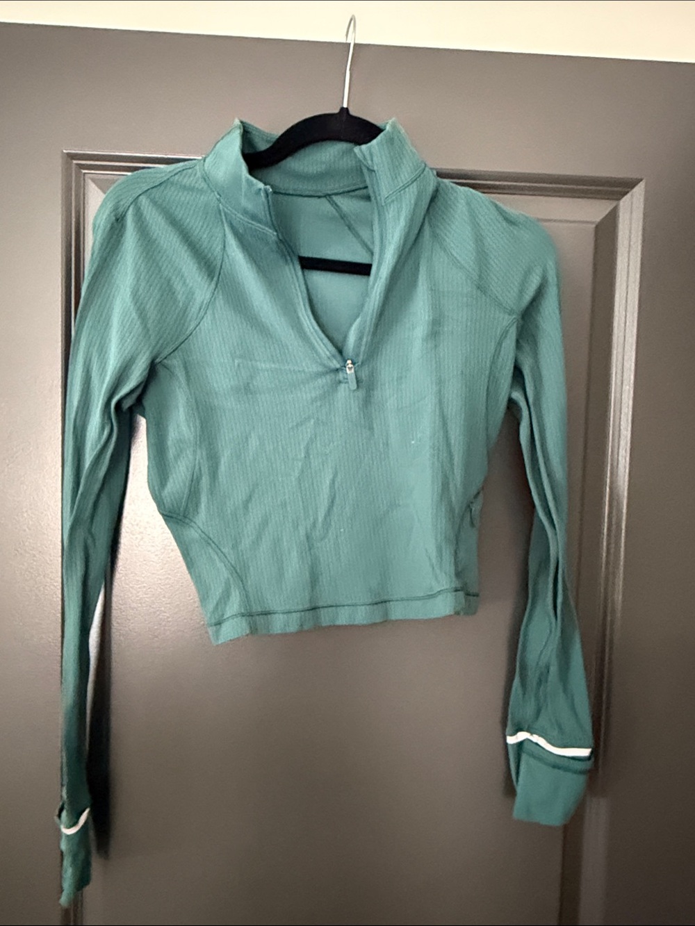 Lululemon women’s  Teal Quarter-Zip Long Sleeve